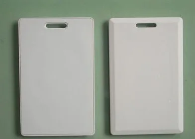 RFID карта среднего диапазона/EM толстая 125 кГц Дальность чтения 80-90 см |