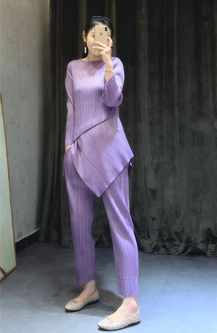 Miyake Fold понижающий возраст вестернизация Ранняя весна умный Двухсекционный французский миноритарный Женский костюм