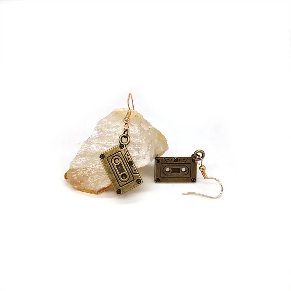 Винтажные вечерние сережки подвески с посеребренным покрытием в стиле ретро