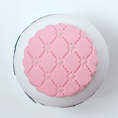 SWEETGO искусственный кекс розовый поддельный помадка торт формы глиняные украшения установки для маленьких девочек шоу/магазин витрина/выпечки Любителя - Цвет: lattice