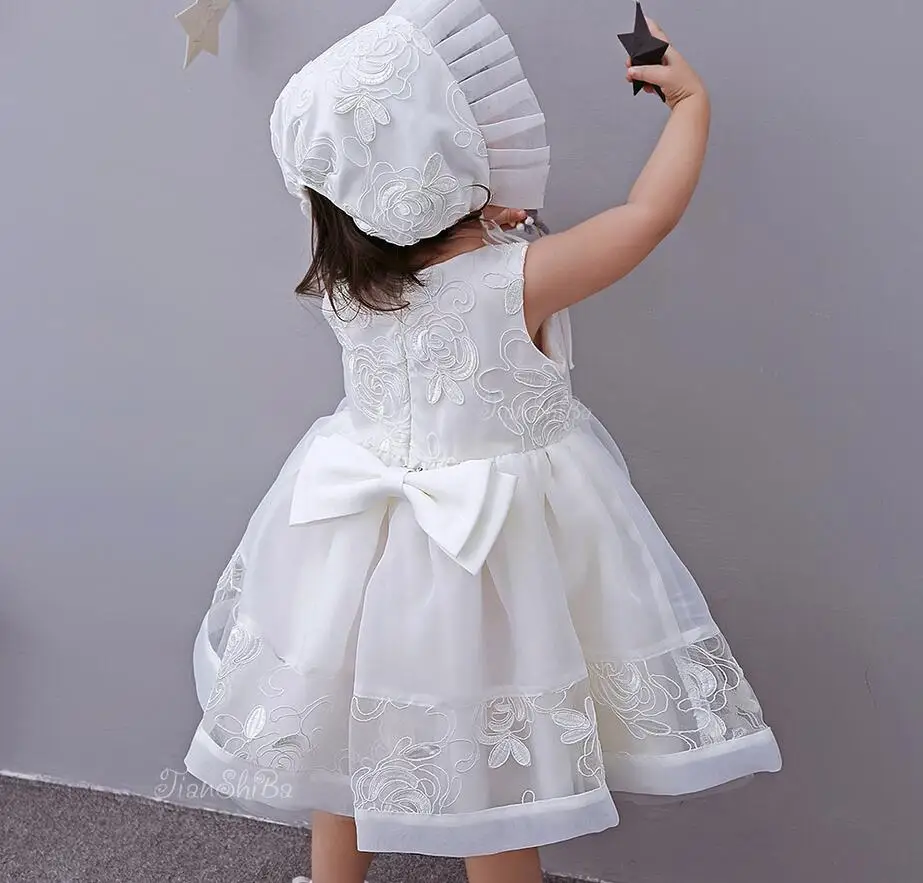 Винтажное платье на крестины с белыми бантиками для маленьких девочек платья