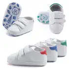 Туфли TongYouYuan для маленьких мальчиков и девочек, детская обувь для новорожденных, пинетки из искусственной кожи на мягкой подошве, кроссовки для маленьких девочек и мальчиков, обувь для начинающих ходить