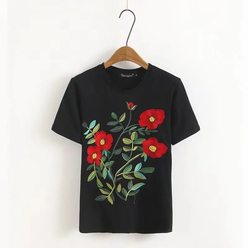 

2018 Summer new fashion wild primer pullover flower heavy embroidery T-shirt