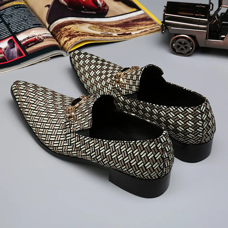 

Мужские модельные туфли; Роскошные брендовые черные кожаные синие лоферы с шипами; Мужская обувь без застежки с острым носком; классические свадебные туфли-оксфорды