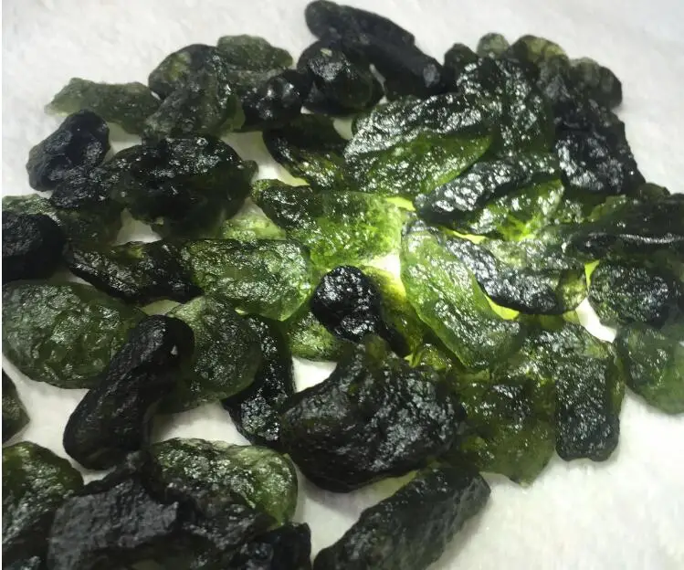 7 9 г Бесплатная доставка натуральный молдавит Природный Чешский метеорит