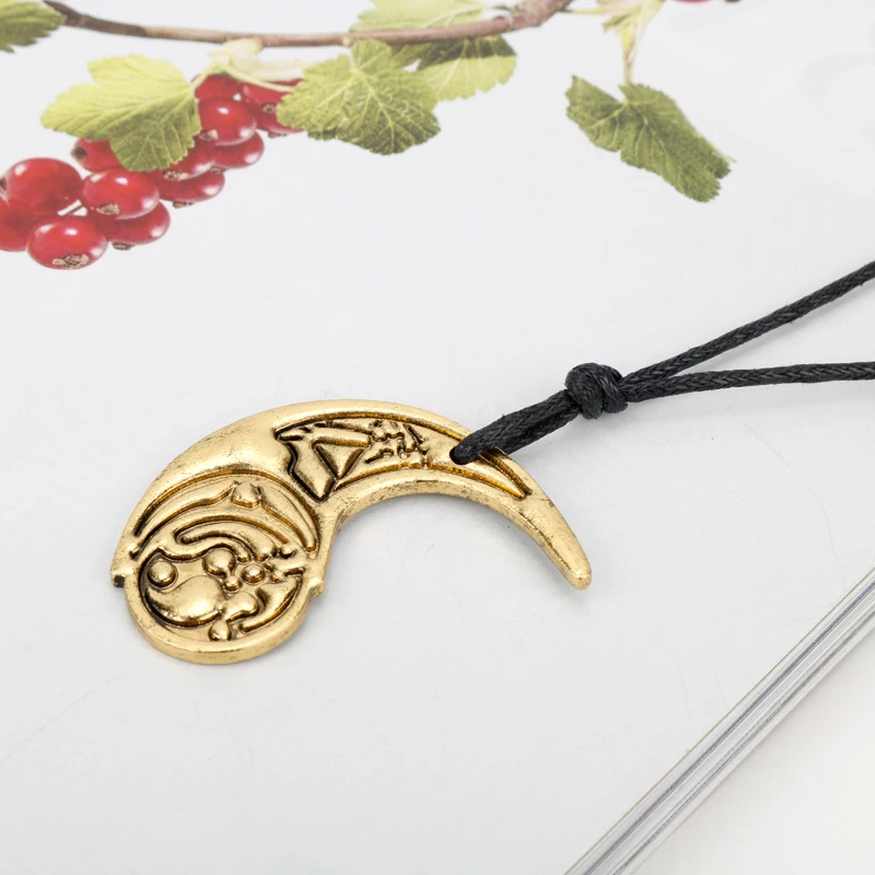 Ожерелье донгшэн Звездные войны Роза и Пейдж тико последний джедай полумесяц