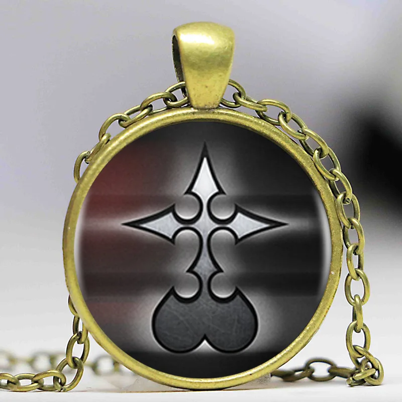 Ожерелье с подвеской Kingdom Hearts никто логотипом ожерелье кабошоном Черная Цепь