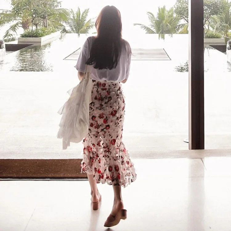 2018 Spring And Summer New Elegant Temperament Loose T-shirt High Waist Long Floral Petal Package Hip Fish Tail Skirt Suit | Женская
