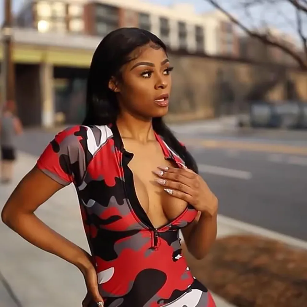 Камуфляжный женский комбинезон с коротким рукавом и цифровой печатью