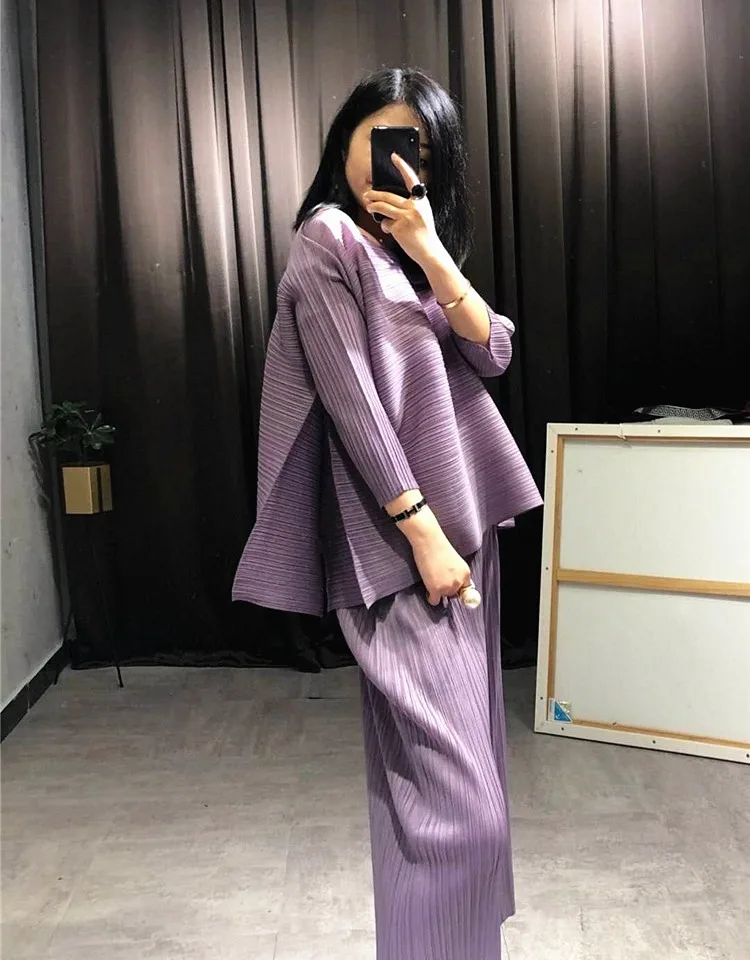 Changpleat свободные женские комплекты Miyak плиссированные модные однотонные свободные штаны и футболки из двух предметов женские костюмы плюс Размеры прилив