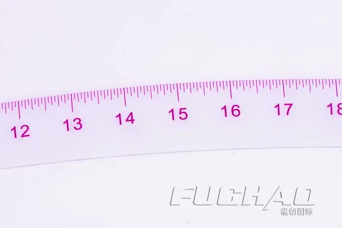 Пластиковая изогнутая линейка специальная для одежды 6324 используемая рисования