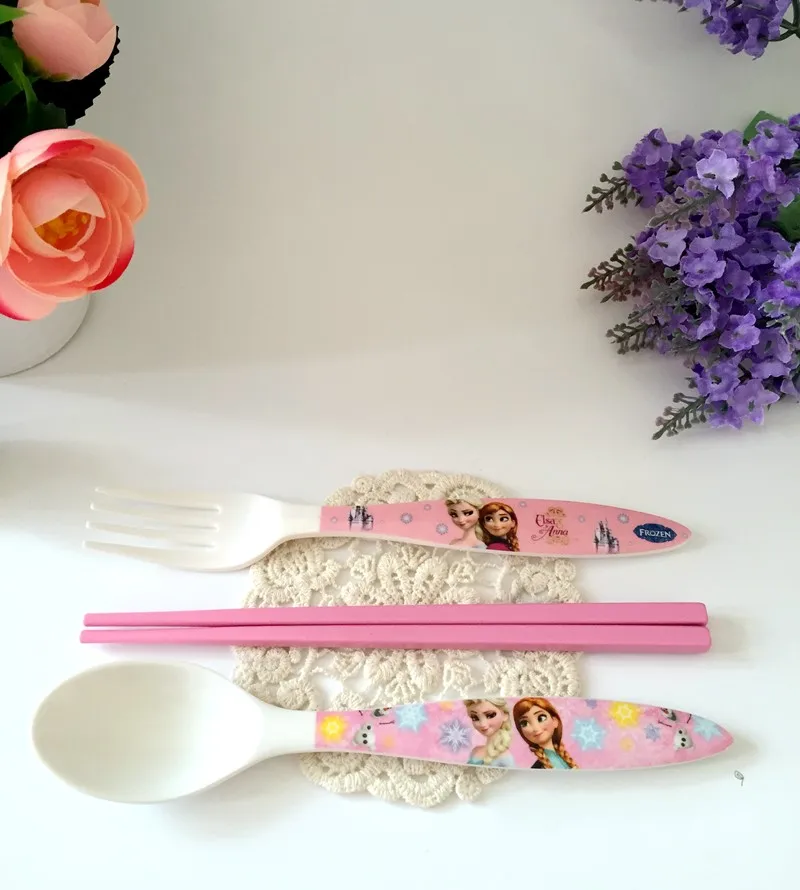 Детский набор столовых приборов со льдом и кромкой снега чашка с бантом для