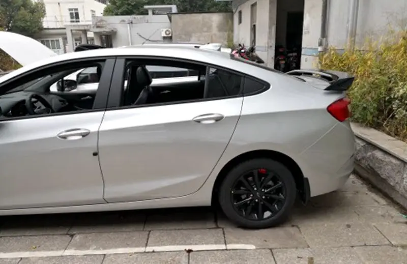 Для Chevrolet Cruze задний спойлер высокого качества ABS Материал грунтовка цвет украшение в виде хвостового крыла спойлер багажника