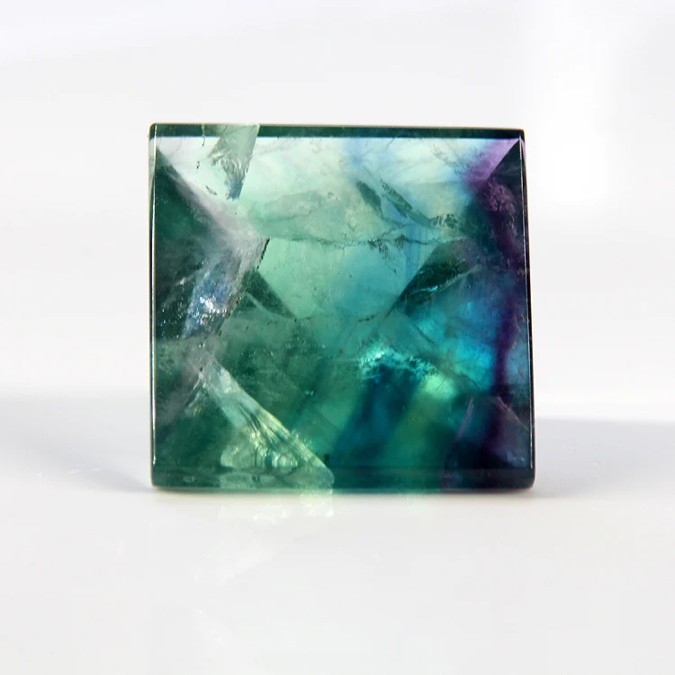 2015 натуральная кристальная Пирамида фиолетовая точка флюорита хлорфановая