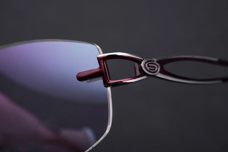 Не вызывает аллергии 100% чистый титан очки оправа для женщин Высокое качество без