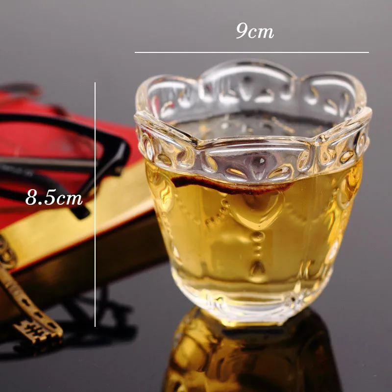 Красивая стеклянная кружка с прозрачным корпусом и гравировкой утренняя чашки