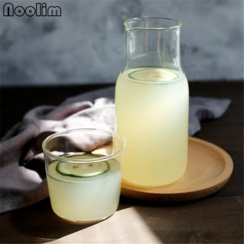 Стеклянный чайник для воды в японском стиле с небольшой чашкой прозрачный