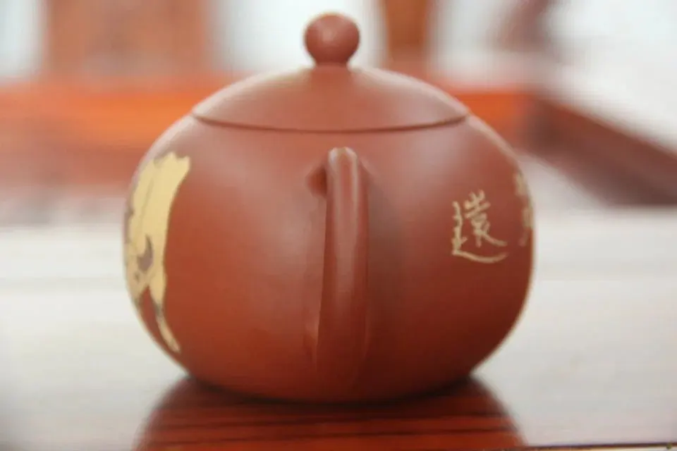 Настоящий исинский чайник у Олега Художник DAN FANG творчество: CAI HUI XI SHI 230 мл|clay