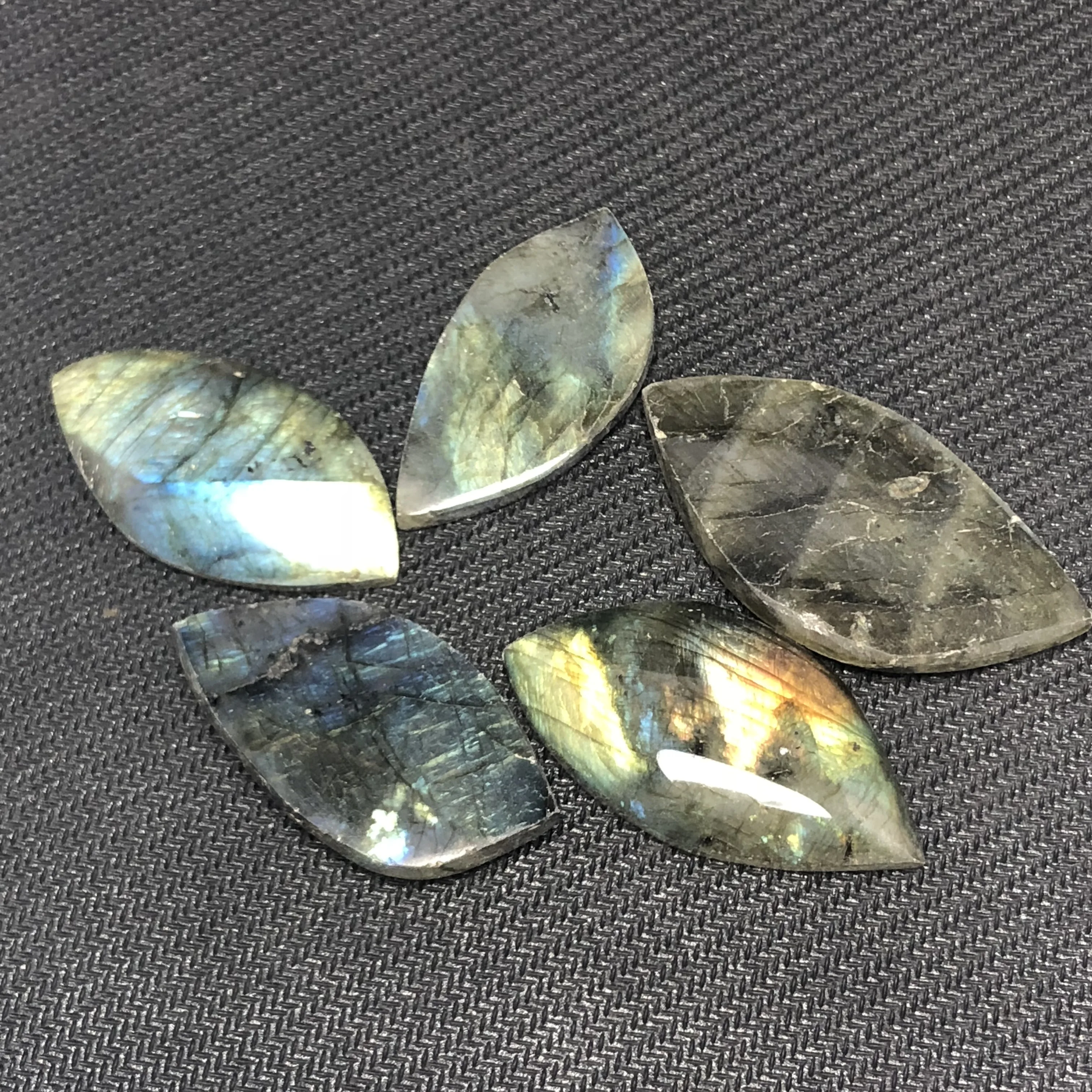 5 шт. натуральный полированный Лабрадор Камень Лист резьбы сделать