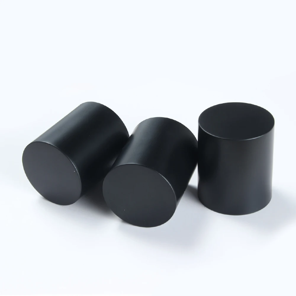 Многоразовый флакон для парфюма с распылителем 100 мл матовый стеклянный насосом