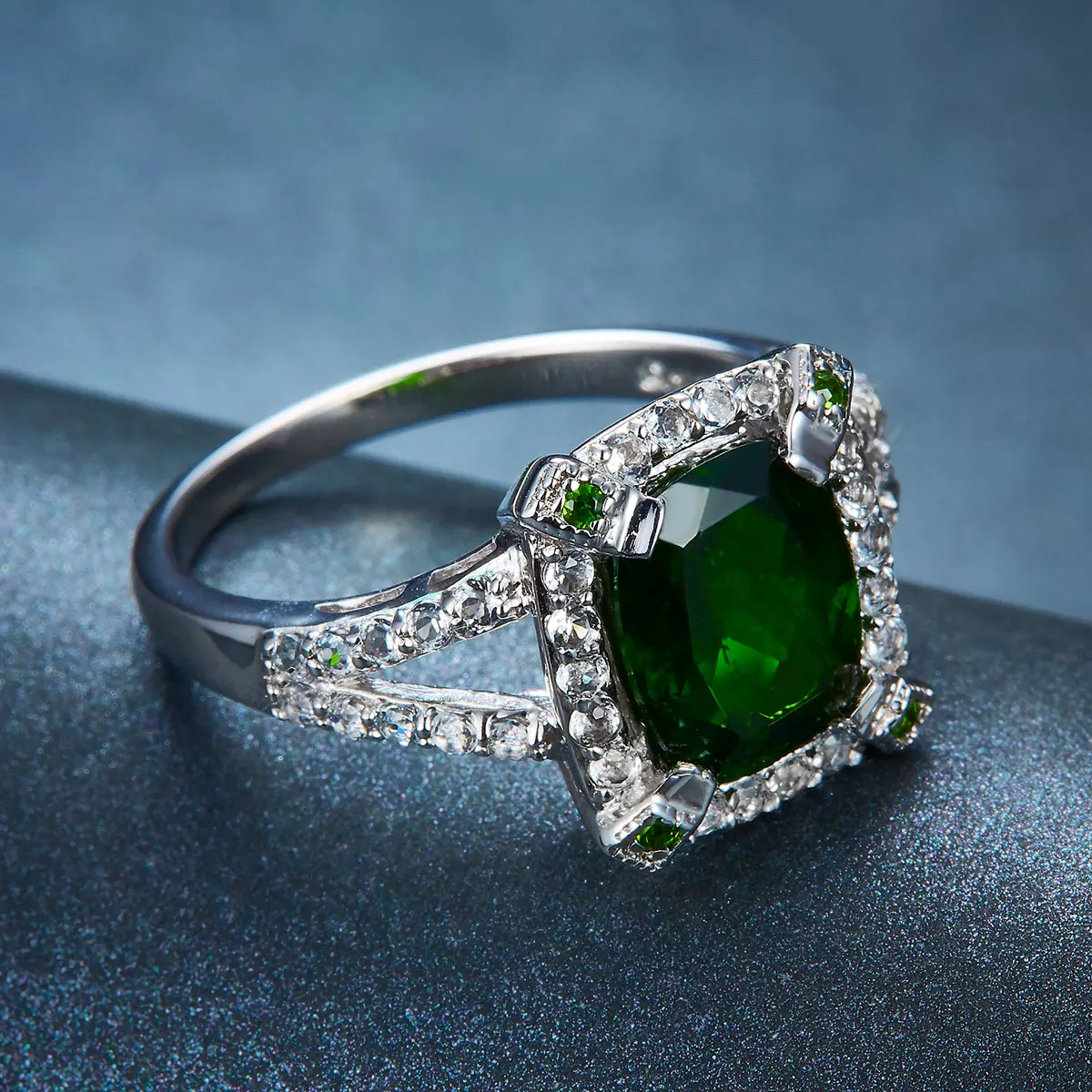 Hutang Твердые стерлингового серебра 925 3.14ct Природный хромдиопсид и белый топаз