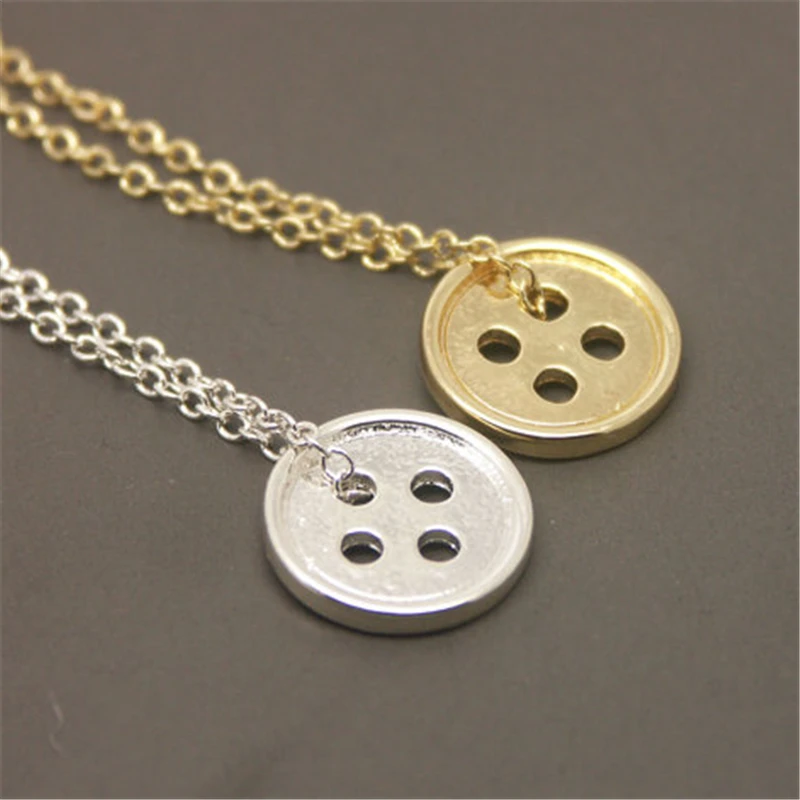 

Fashion buttons necklaces Clothes buttons personality pendant necklaces simple style of clavicle chain necklaces for women