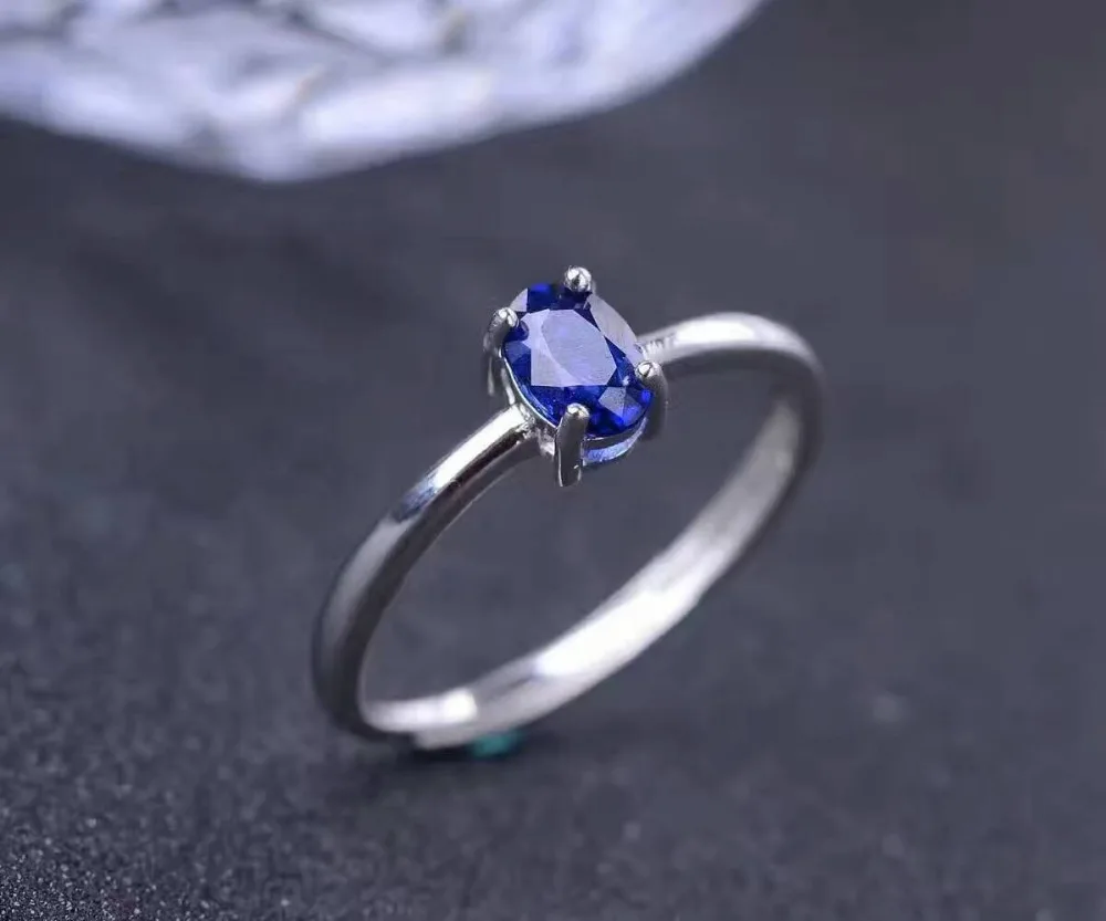 Кольцо с натуральным темно-синим сапфиром, камень в серебре 925 простое и элегантное, круглое, модное, женское украшение для офиса.