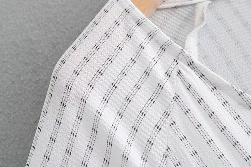 Новое летнее женское длинное платье в полоску с v-образным вырезом и принтом