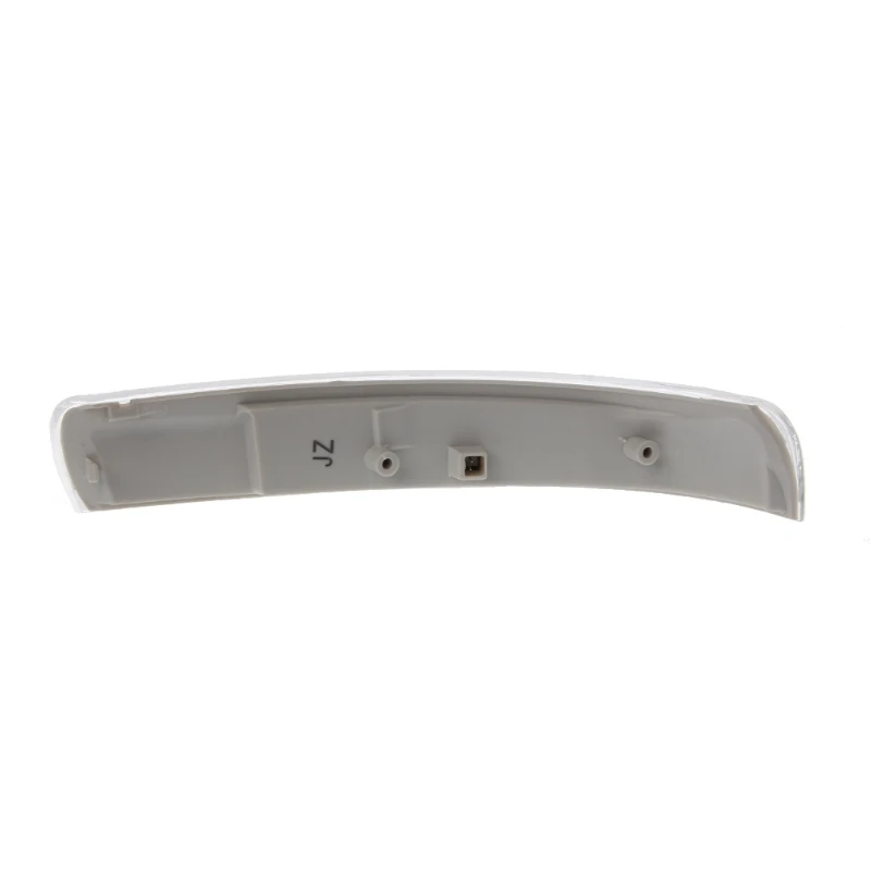 Вид сзади автомобиля указатель поворота левой стороны кабины зеркало