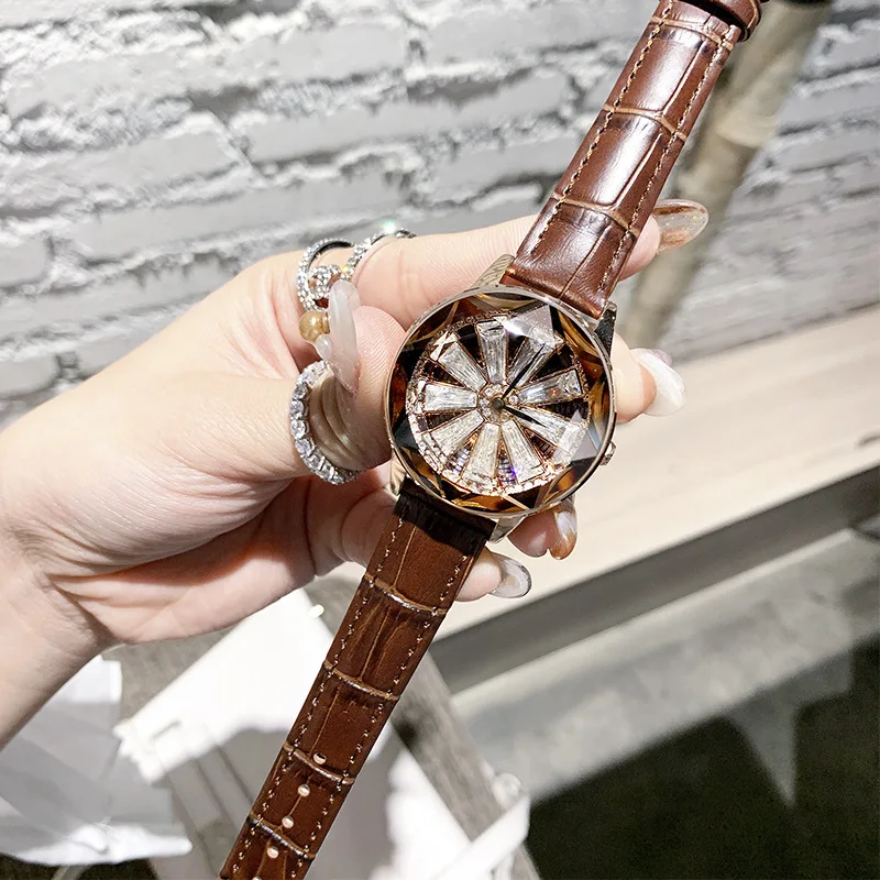 2019 360 Degree Rotating Green Watches Women's Fashion Waterproof Lady Leather Watch Strap Garment Match Simple Quartz | Наручные