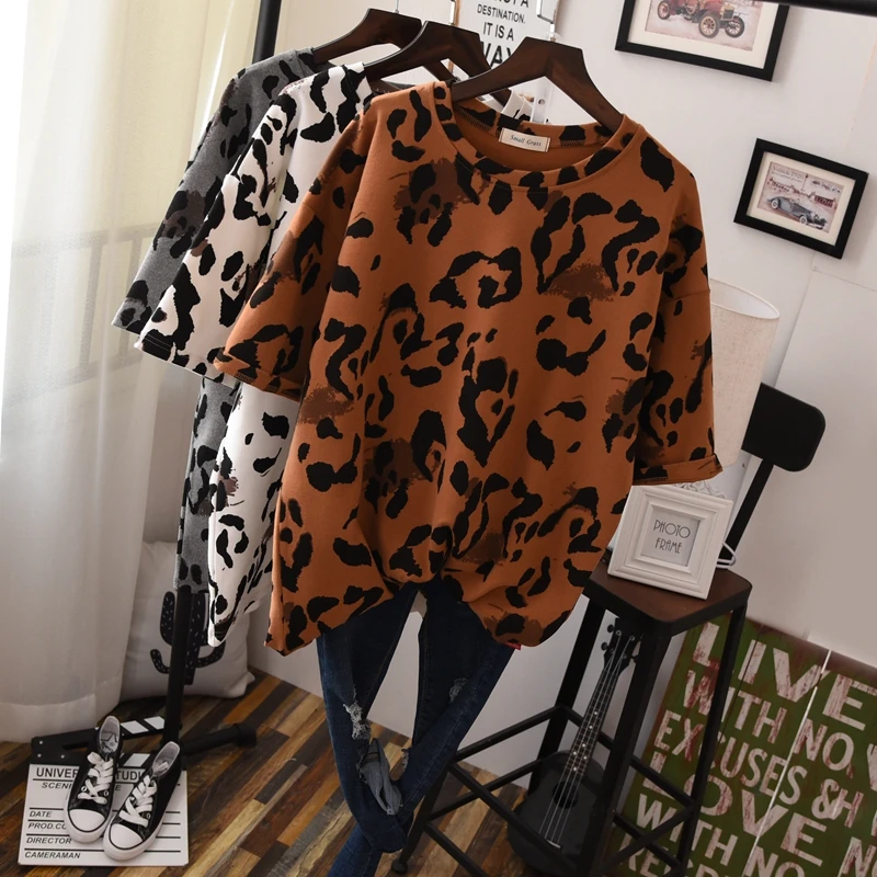 Женские плотные теплые хлопковые футболки с круглым вырезом, Модные свободные леопардовые футболки, Женские базовые Топы больших размеров