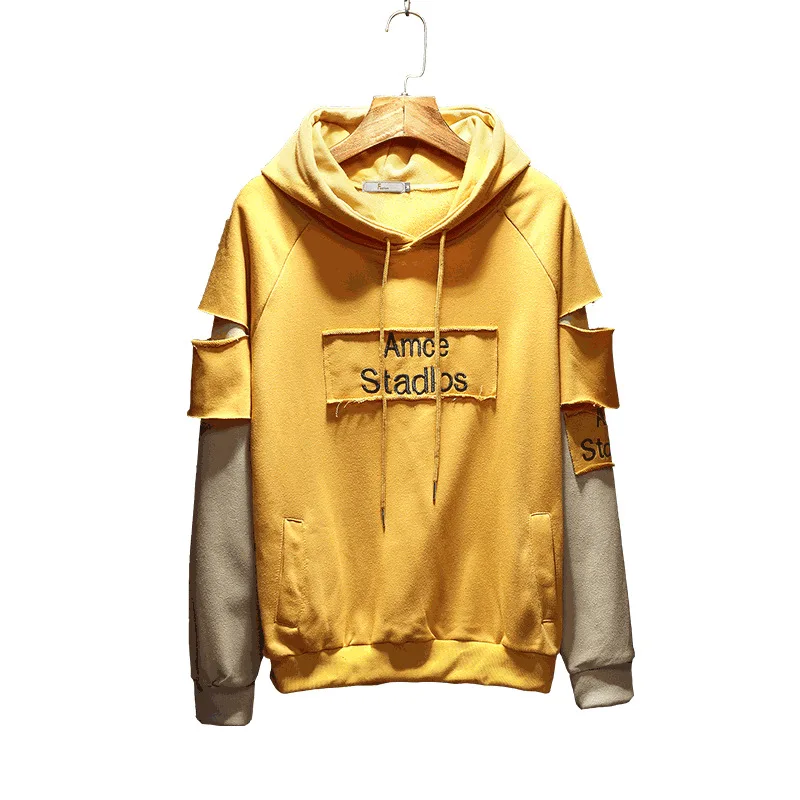 

Hoodies & Sweatshirts