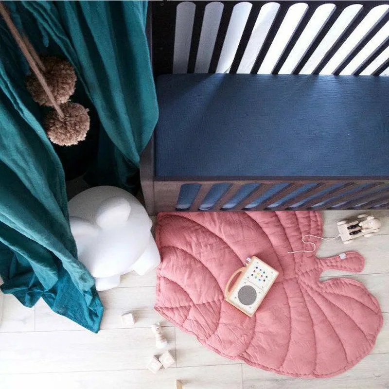 

95cm Leaves Sharp Children Play Mats Game Crawling Blanket Pink Polyester Bedding Sleeping Newborn Baby Crawl Carpet for Kids