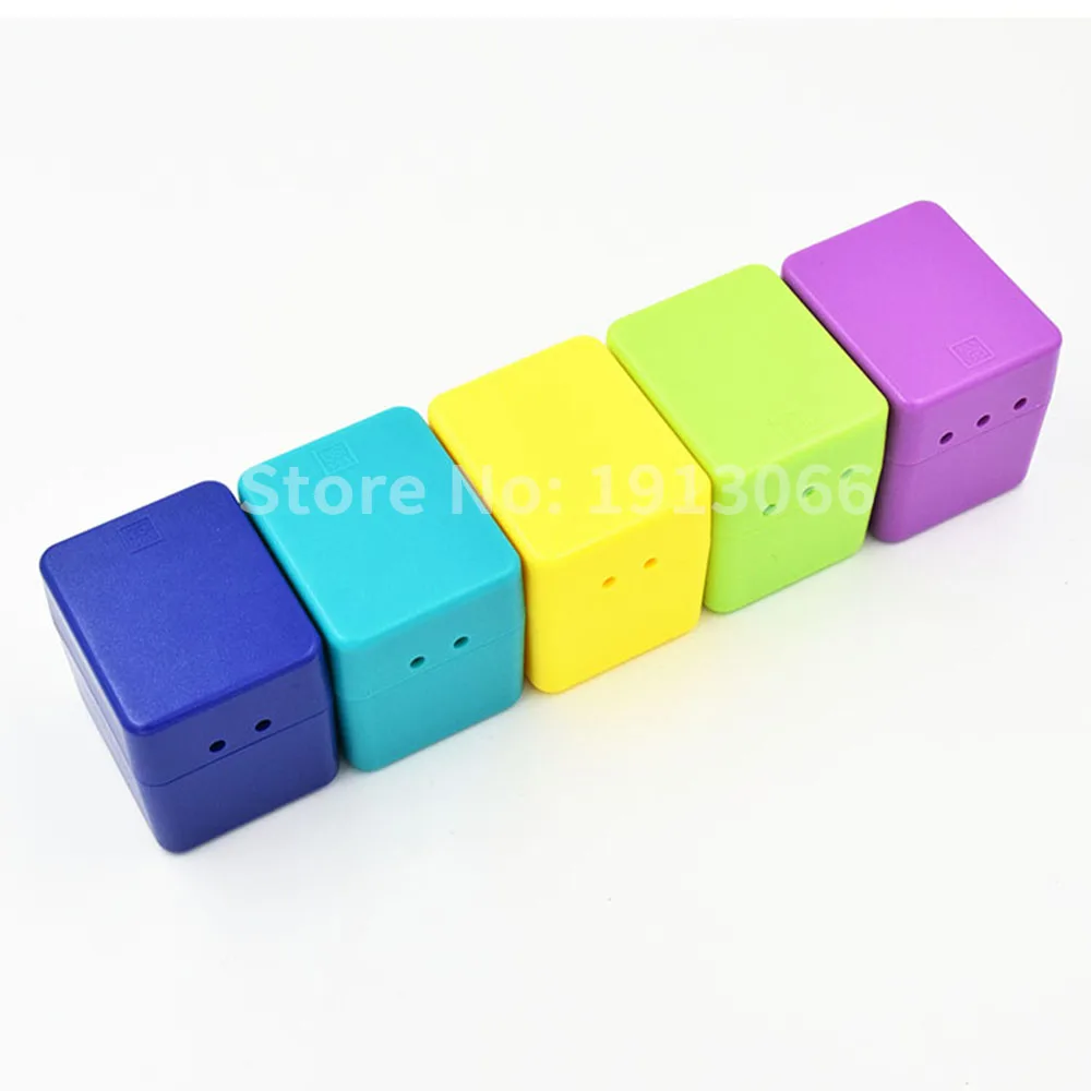 Эндододонтическая коробка с отверстиями 72B для развертки и эндододонтических