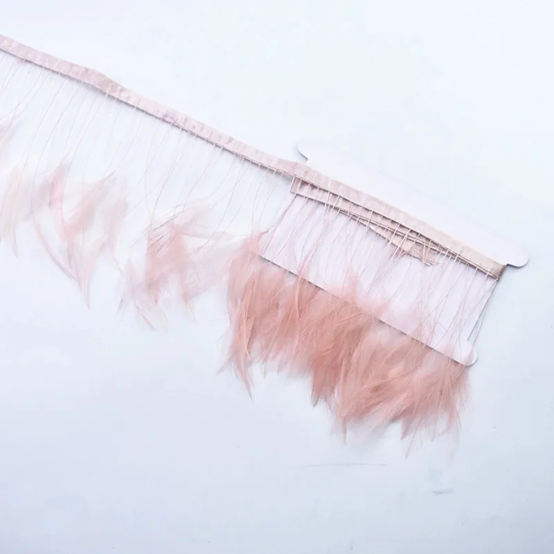 Leather pink 2 м/лот натуральные окрашенные в полоску петушиные перья перьевые кромки отделка одежды Швейные перья фазана для рукоделия ленты плащи - Цвет: Leather pink