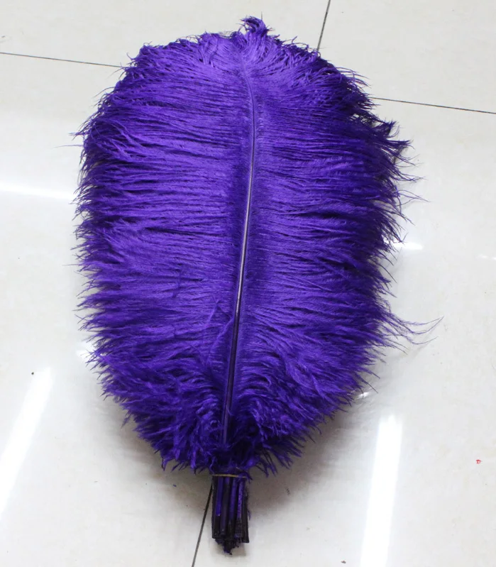 

Wholesale. 50pcs Nature purple Ostrich Feathers 20-25 cm 8-10 Inch Wedding Centerpieces FREE SHIPPING