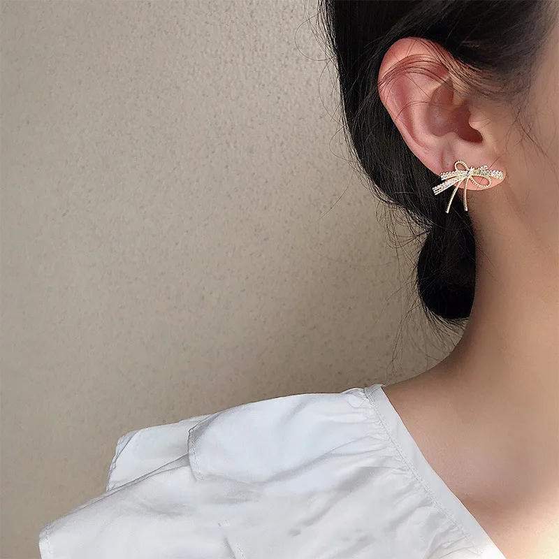 Женские Геометрические серьги-пусеты с кристаллами и бантом модные украшения