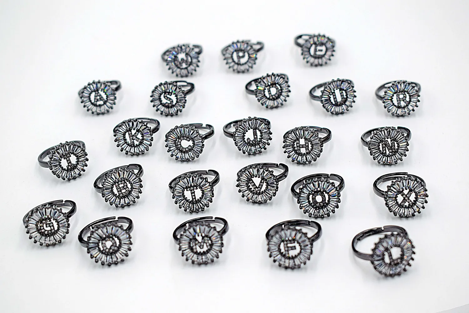 Шарм Циркон 26 английские буквы модное кольцо медь микро инкрустированный куб