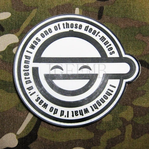 Белый фон черный дизайн призрак в оболочке-автономный комплекс Смеющийся