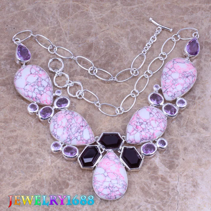 Ожерелье из серебра натуральный камень фиолетовый пробы с розовым кубическим
