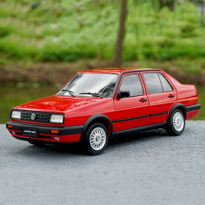 Имитация высокой степени 1:18 Классическая старая модель Jetta из сплава литая