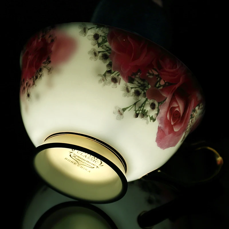 Чайная чашка с блюдцем 200 мл европейская фарфоровая для кофе британская