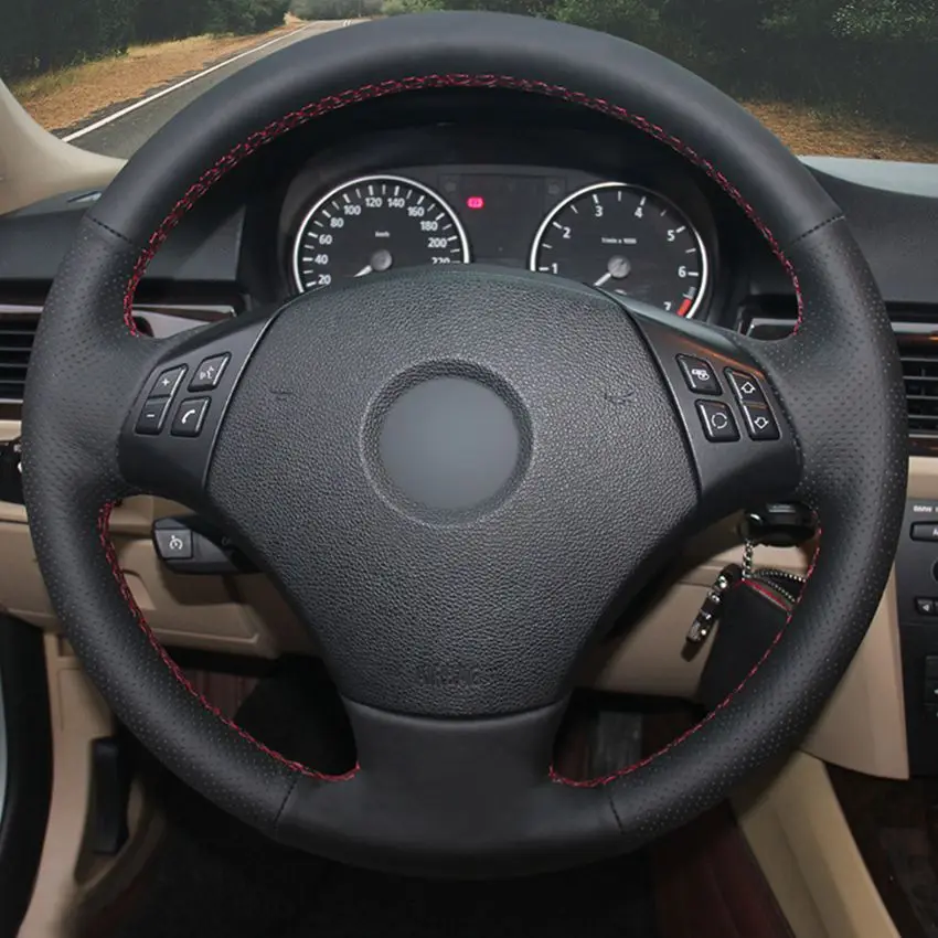 Сшитый вручную черный чехол рулевого колеса автомобиля из искусственной кожи