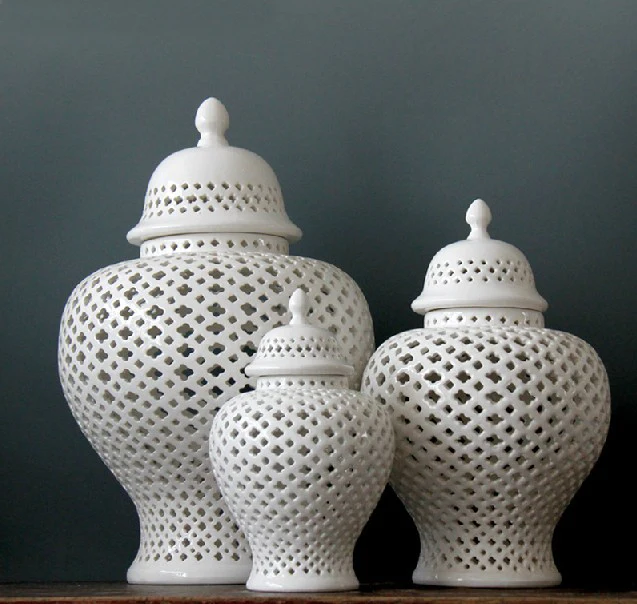 

H38cm Tall CHINESE WHITE COLOR GLAZED PORCELAIN CERAMIC TEMPLE JAR/GINGER JAR