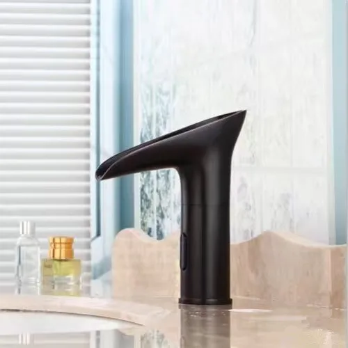 Светодиодный бесконтактный датчик водопада автоматический смеситель для ванной