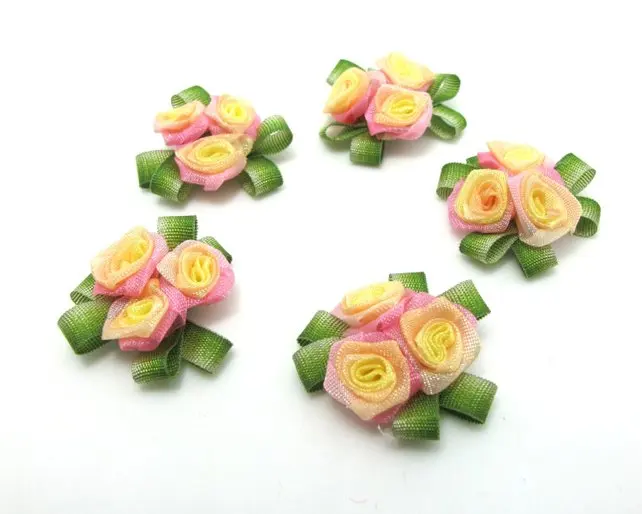 Аппликация из 3 цветов с листьями | Нежное украшение Розетка цветок Стеганая