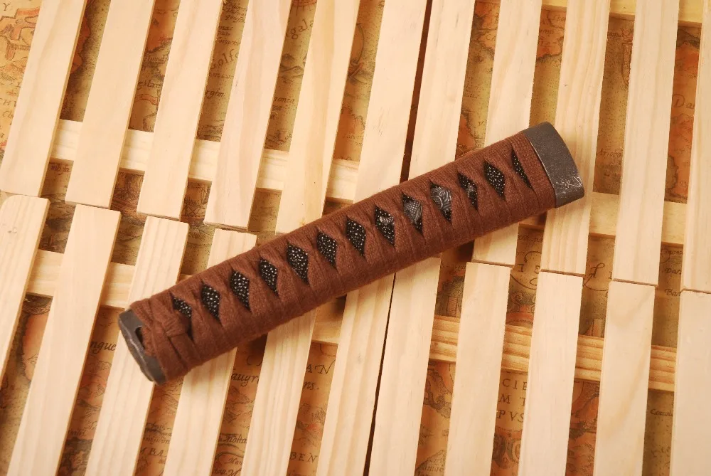 Изящная и классическая ручка Tsuka для японского меча Wakizashi коричневый шелк Ito