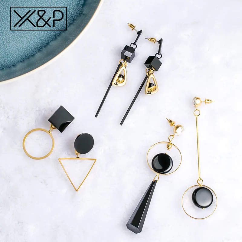 X & P корейские черные акриловые геометрические Висячие серьги для женщин модные