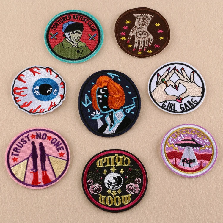 

New Badges With Embroidered Patches Fashion Applique lron on Patch for Clothes Bags DIY Decal Apparel Accessory 1Set