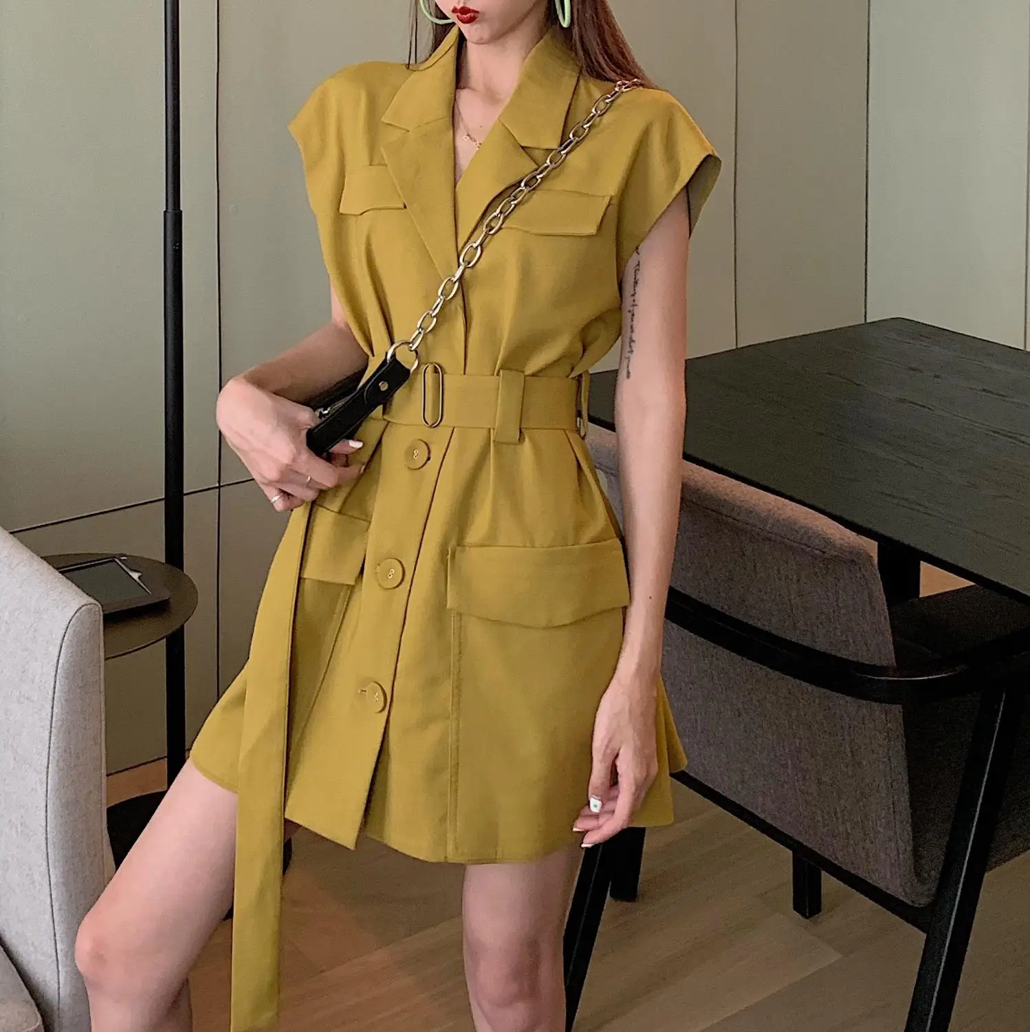 Новинка женское однотонное однобортное облегающее платье-блейзер без рукавов с